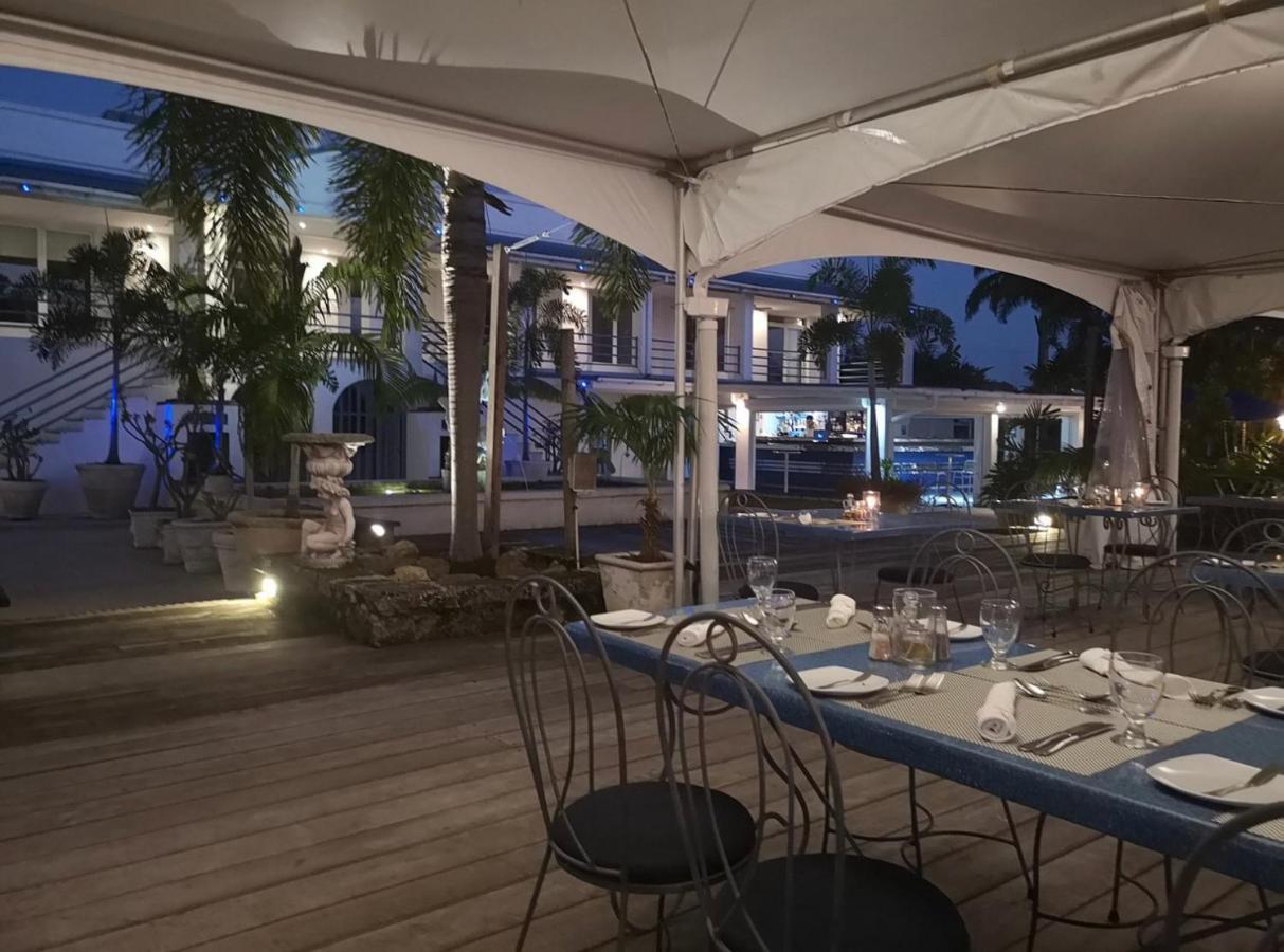Sugalove Villa 30 Flamboyant Ave Saint James Exterior foto